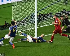 星空体育app下载-里尔解约老将球员,引发球迷热议的原因